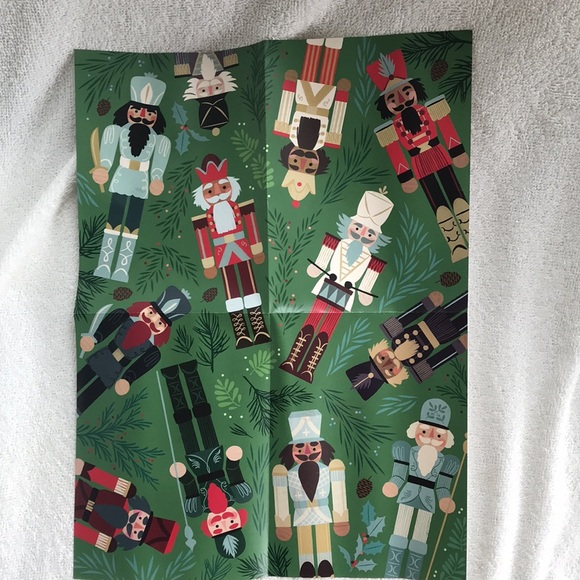 Hallmark Nutcracker Cheer Jigsaw Puzzle 550 pc NEW for Christmas - Picture 3 of 6